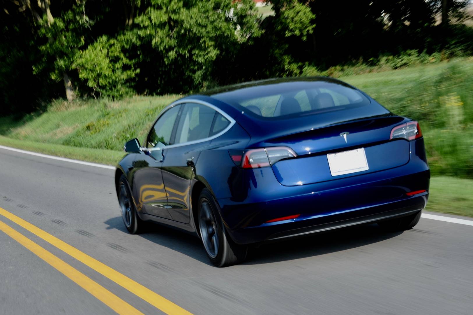 steal a Tesla car