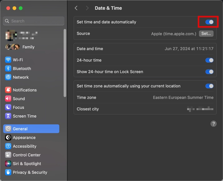 macOS Date and Time settings with automatic time enabled